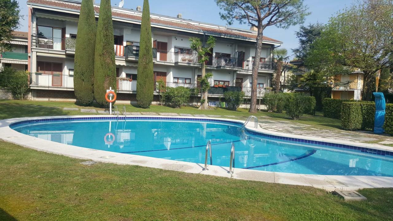 Lucky Apartment 2 Sirmione Exteriér fotografie